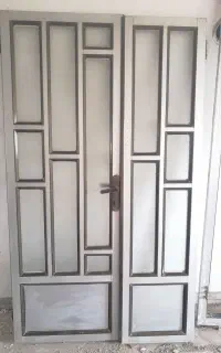 در  آلومینیومی