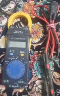 یک عدستگاه مولتی متر درحدنو