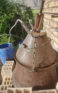 دیگ مسی گلاب گیری