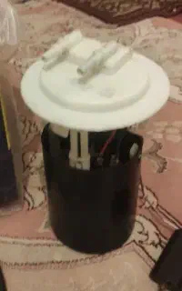 پمپ بنزین پژویی درب بزرگ ،کامل همراه با کارتون،