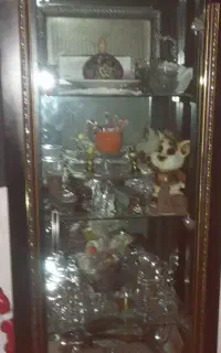 بوفه شیشه ای