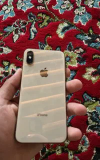 ایفون xs