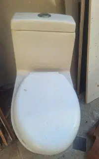 توالت فرنگی سالم
