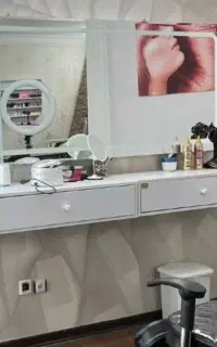 سلام  طراحی و ساخت میز ناخن وکلیه سالن آرایشگاهی
