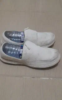 یک جفت کلاش درحدنو