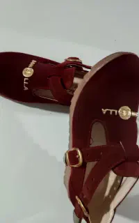 لباس بچگانه در حد نو