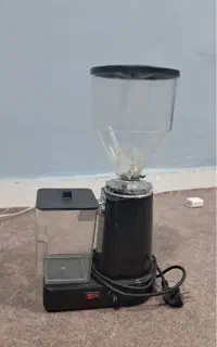 دستگاه آسیاب home