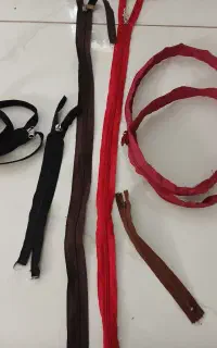 زیپ لباس