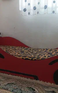 تخت نوجوان