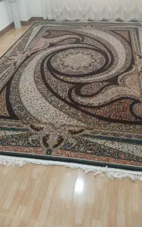 فرش 9 متری کهکشان چند ماه استفاده شده