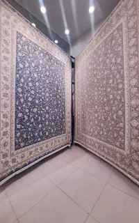 فرش ۱۲ متری ۱۲۰۰ شانه زرین سورمه کرم فیلی