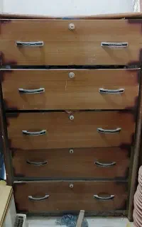 دراور لباس فلزی