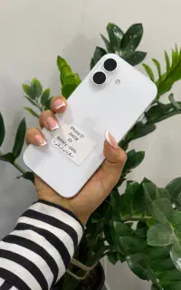 iPhone 17