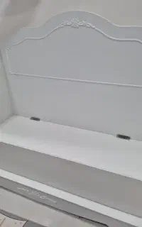 تخت کودکان و جوان