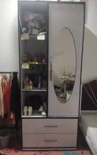 کمد لباسی در حد نو