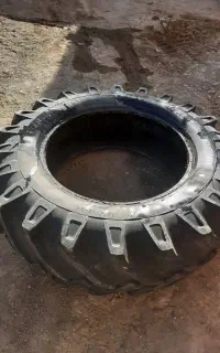 لاستیک تراکتور بارز