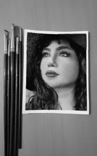 سفارش نقاشی چهره به صورت سیاه قلم