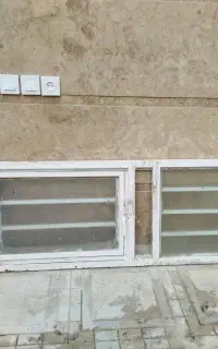 پنجره آهنی دست دوم