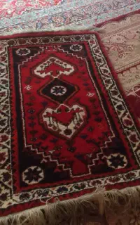 فرش محلی دست بافت