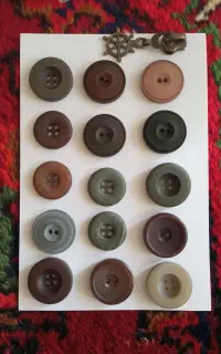 دکمه پالتویی دانه ایی 600