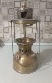 چراغ زنبوری
