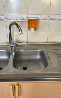 سینک و هودآشپزخانه
