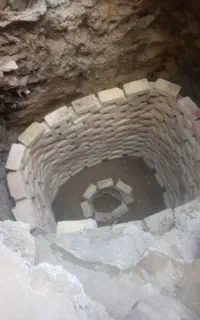 چاه کن کندن چاه