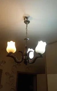 لوستر سه شاخه و دیوار کوب