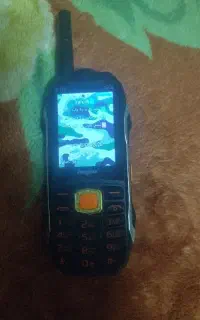 گوشی ارتشی 4سیمکارت