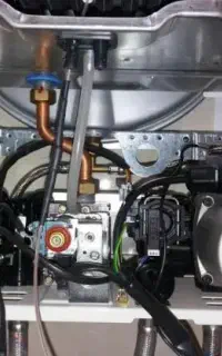 سرویس و عیب یابی انواع پکیج و آبگرمکن