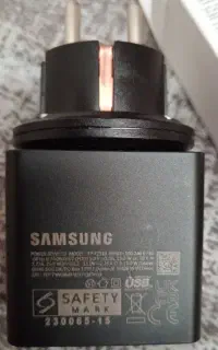 شارژ دیواری