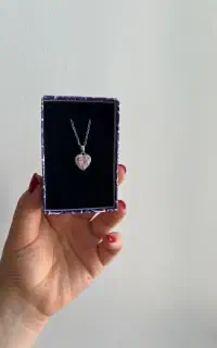 گردنبند جواهری رنگ ثابت