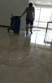 کفسابی حرفه‌ای و فوری ،درخشش کف منزل و محل کار شما
