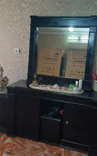 میزآرایش وآینه کاملا چوبی