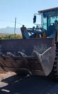 اجرای استخر و خاکبرداری و شن و خاک