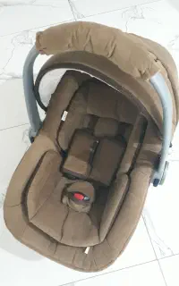 کریر و نی نی لای لای