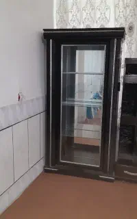 ویترین چوبی جنس محکم