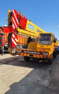 جرثقیل ۲۵ تن وارداتی