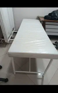 تخت معاینه پایه ثابت زیر فلز