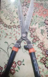 قیچی باغبانی