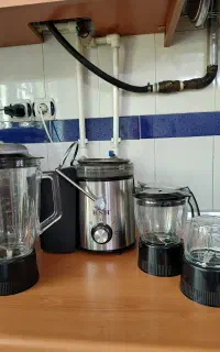 آبمیوه گیری چهار کاره مدل BSH440
