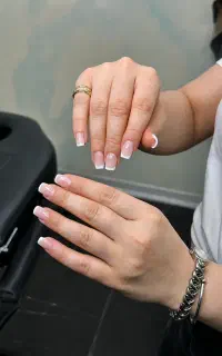 خدمات ناخن (کاشت +ترمیم)