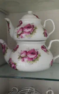 کتری و قوری چینی، فنجان