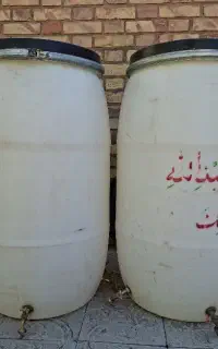 بشکه پلاستیکی شیردار ۲۲۰ لیتری