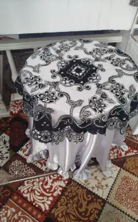 رومیزی ساتن و حریر .همراه با میز خاطره