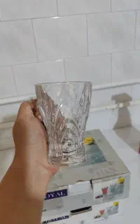 دو دست چای خوری و قندان....