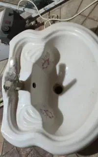 دو عدد سنگ روشویی