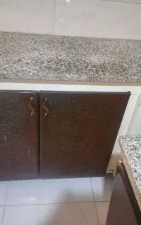 کابینت فلزی تمیز