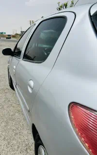 پژو۲۰۶ نقره ای مدل ۱۳۸۳