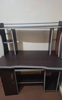 میز کامپیوتر